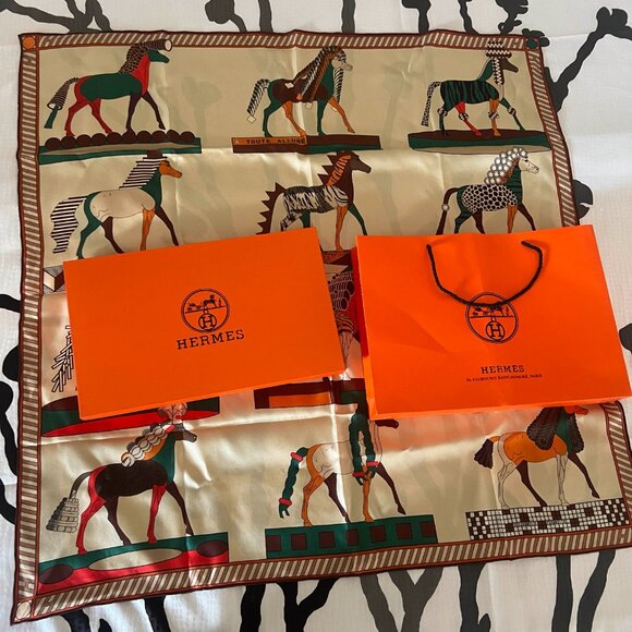 Hermes A Toute Allure scarf 90 - Picture 2 of 3